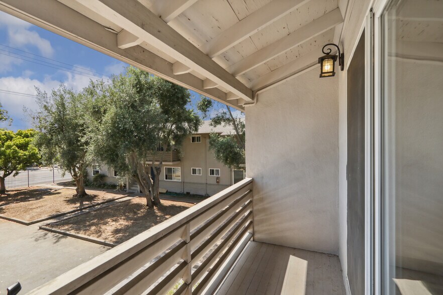 More Photos Of 2933 Eastern Ave, Sacramento Apartments For Sale