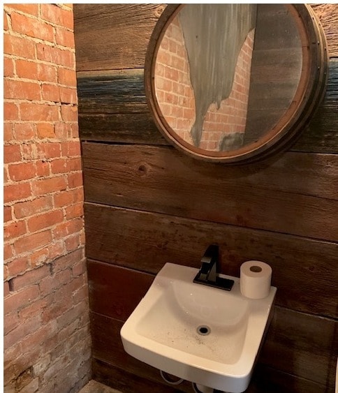 More Photos Of 4536 Michigan Ave, Detroit Storefront For Sale