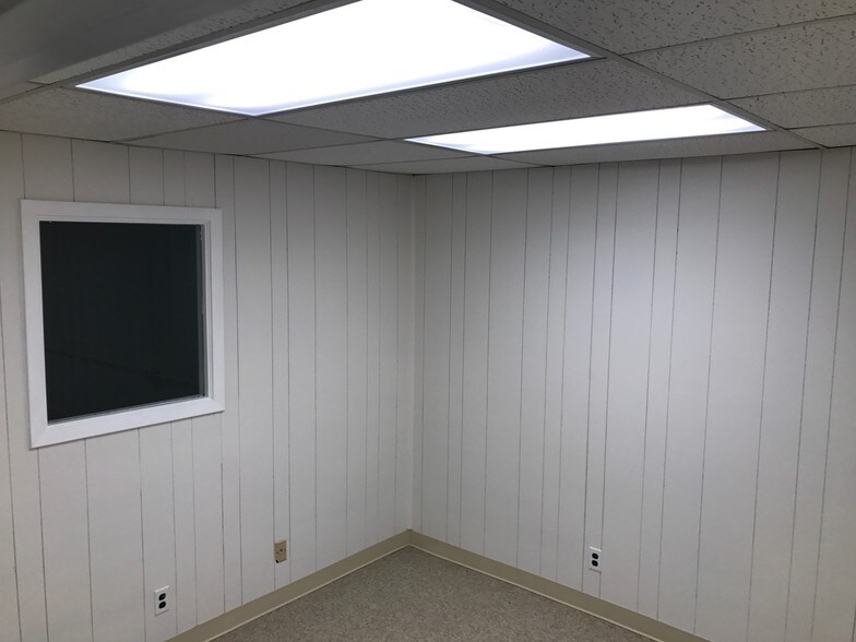 More Photos Of 728-739 Diamond Cut Dr, Corpus Christi Warehouse For Lease