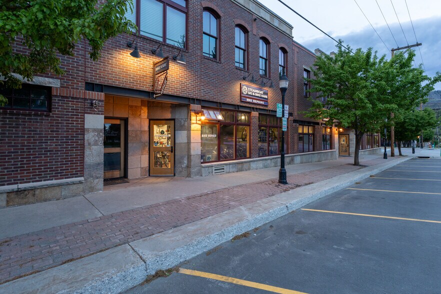More Photos Of 442 Lincoln Ave, Steamboat Springs Mixed Retail For Sale