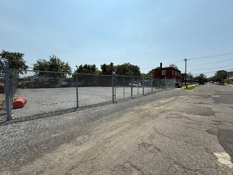 More Photos Of 914 Sylvan St, Camden Land For Lease