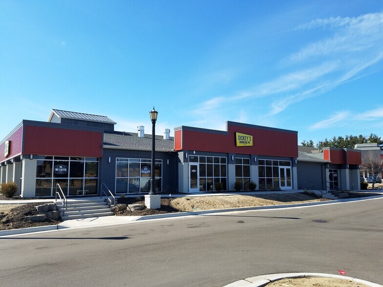 More Photos Of 4210 Stadium Dr, Kalamazoo Freestanding For Lease
