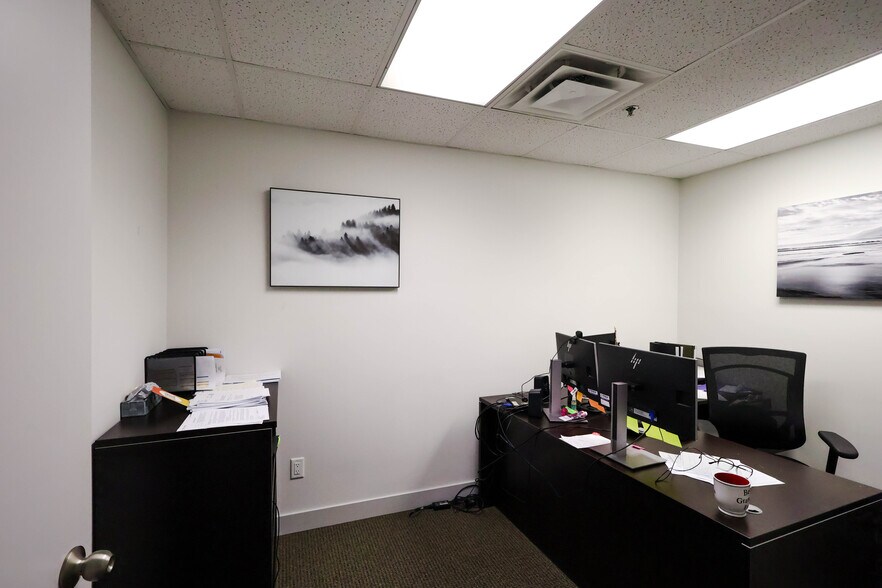 More Photos Of 26620 56 Ave, Langley Twp Warehouse For Sale