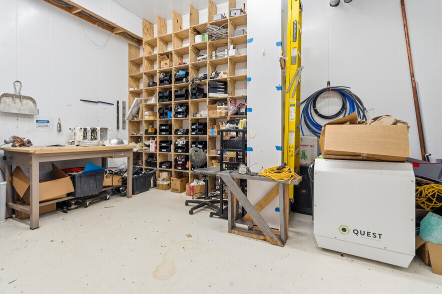 More Photos Of 22900 W Skelly Rd, Haskell Light Manufacturing For Sale