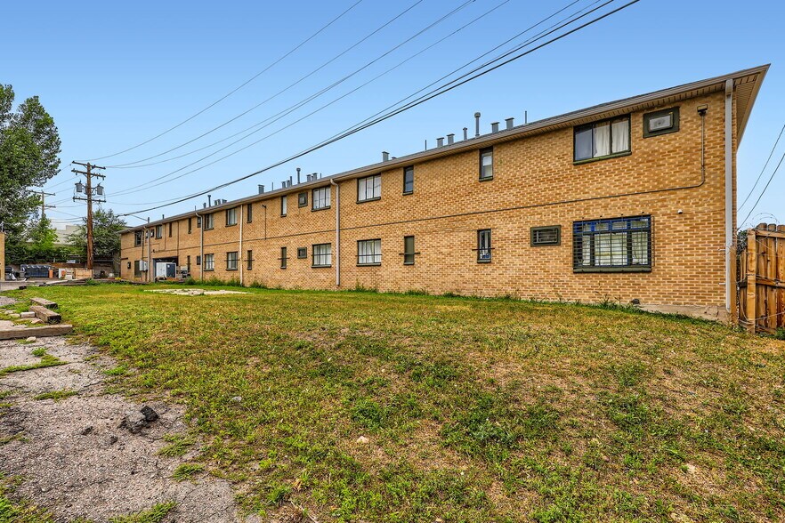 More Photos Of 9600 W Colfax Ave, Lakewood Hotel For Sale