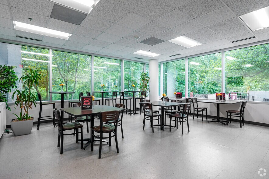 More Photos Of 7501 Boulder View Dr, North Chesterfield Unknown For Lease