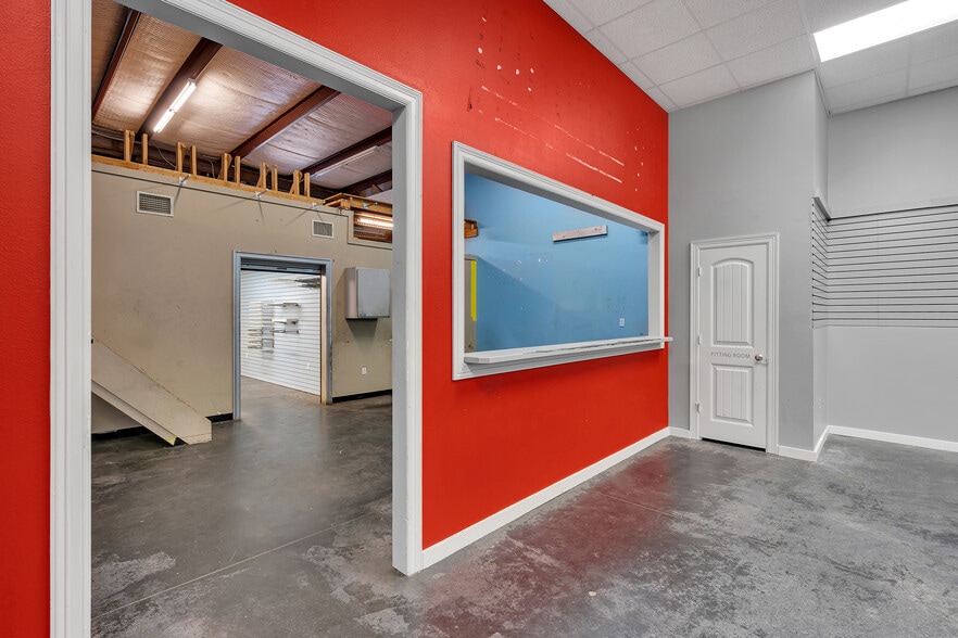 More Photos Of 4410 US Highway 259 N, Longview Storefront For Lease