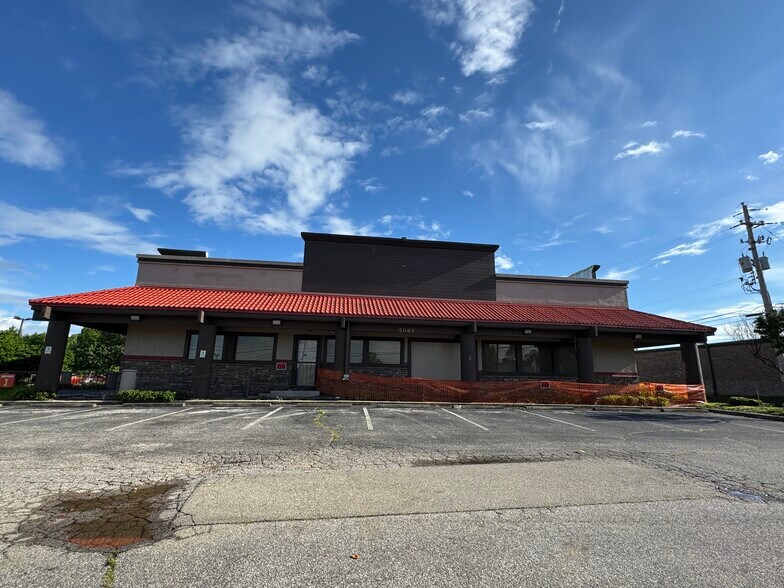 More Photos Of 7065 Winchester Rd, Memphis General Retail For Sale