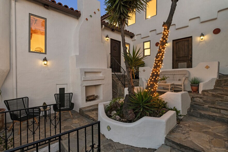 More Photos Of 3700 Arbolada Rd, Los Angeles Apartments For Sale