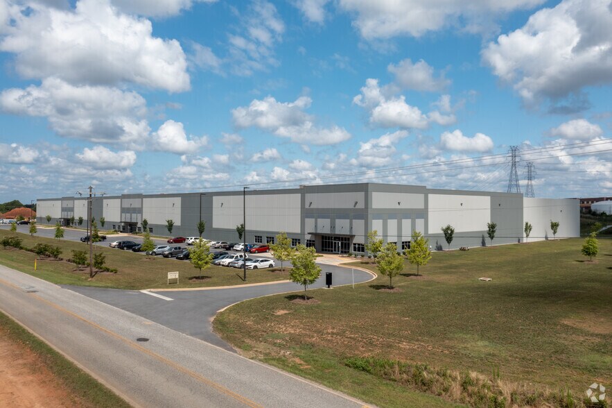 More Photos Of 250 Wilson Bridge Rd, Fountain Inn Warehouse For Lease