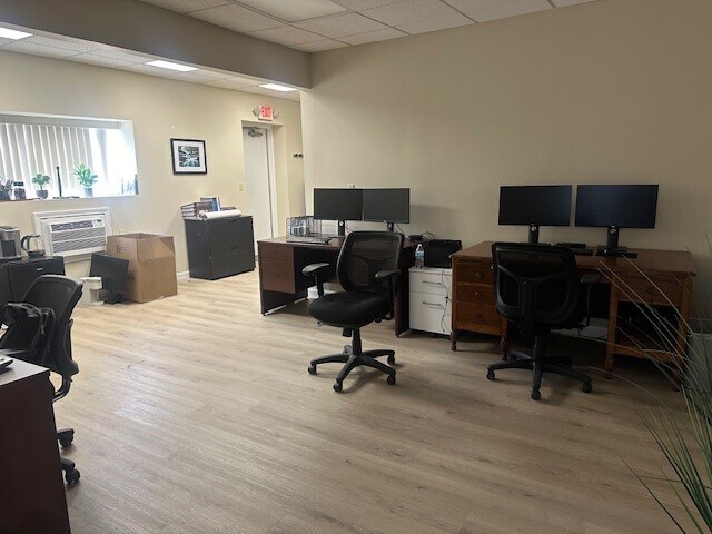 More Photos Of 22 Industrial Way, Hanover Warehouse For Lease