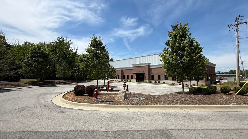 More Photos Of 5463 Watkins St, College Dale Industrial For Lease