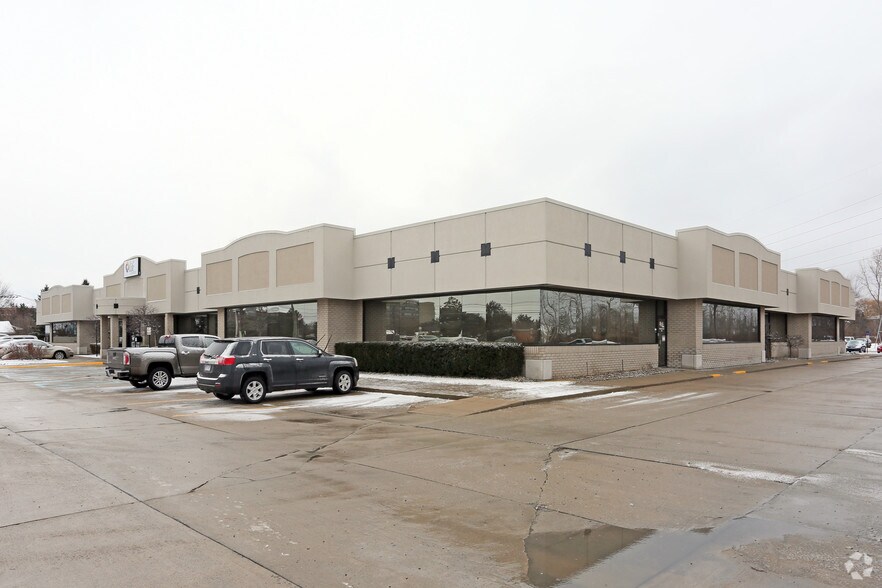 More Photos Of 43630 Hayes Rd, Clinton Township Medical For Lease