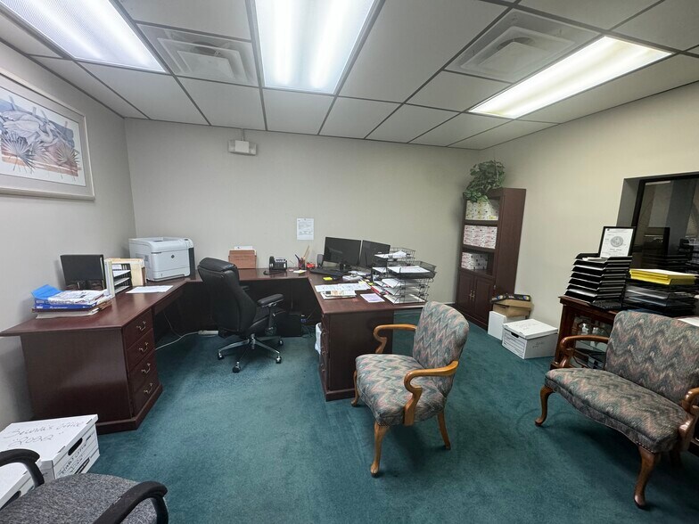 More Photos Of 4228 Blanding Blvd, Jacksonville Storefront Retail Office For Sale