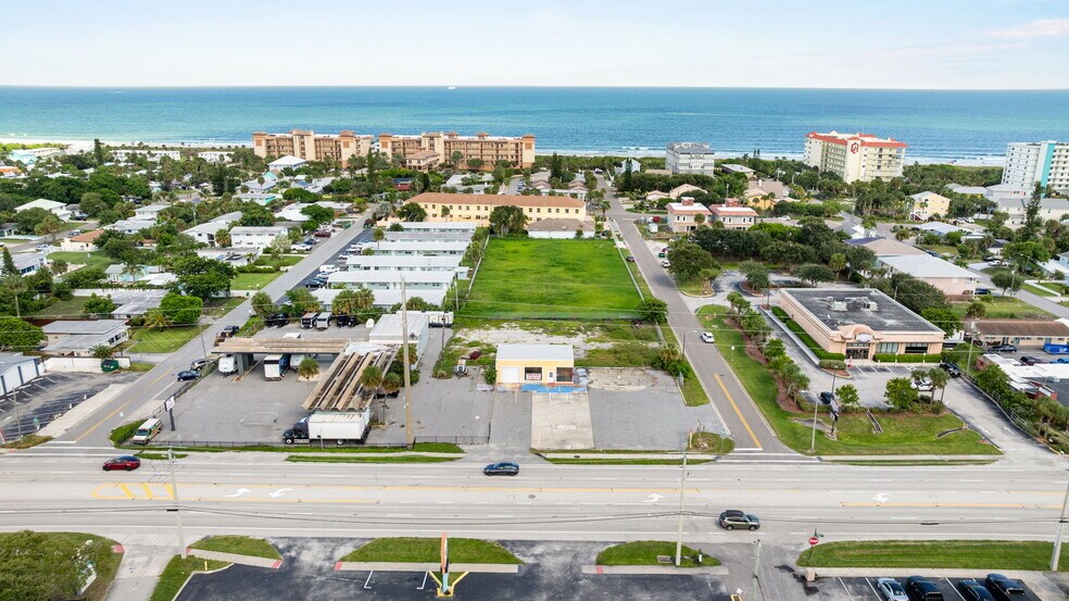 More Photos Of 6110 N Atlantic Ave, Cocoa Beach Auto Repair For Lease