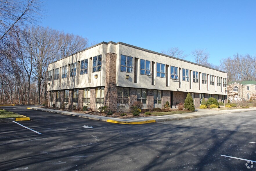 More Photos Of 10 McKinley St, Closter Office For Lease