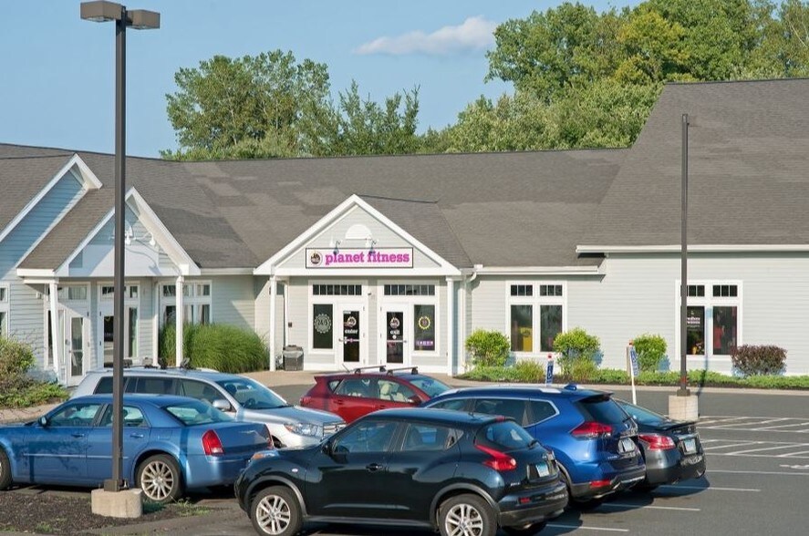 More Photos Of 10 East St, East Granby Storefront Retail Office For Lease