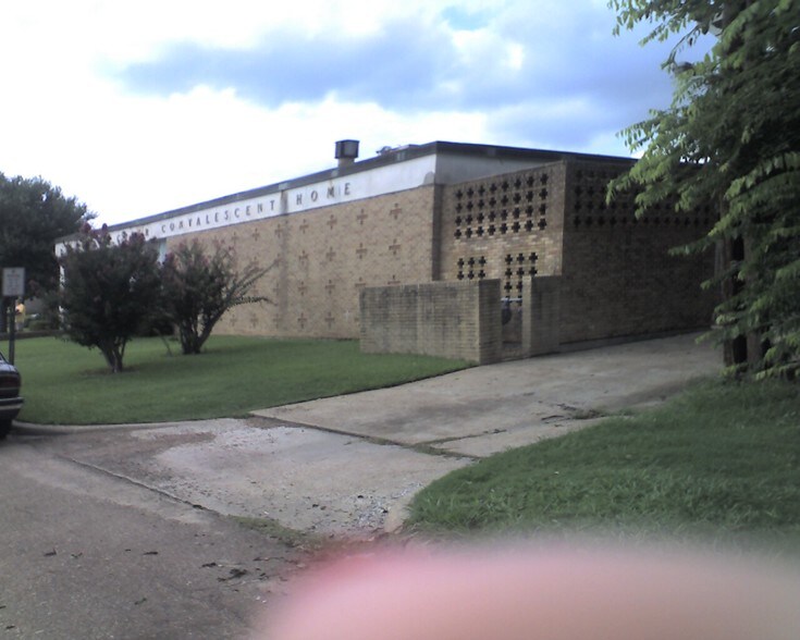 More Photos Of 401 E Ninth St, Yazoo City Hospital For Sale