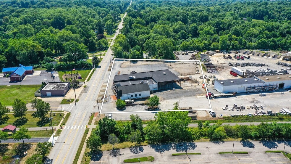 More Photos Of 50 Southeast Ave, Tallmadge Freestanding For Sale