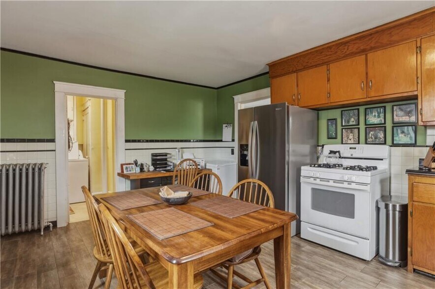 More Photos Of 1157 N Main St, Elmira Restaurant For Sale