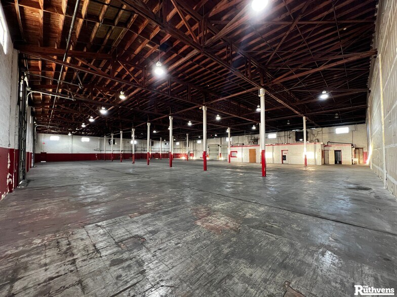 More Photos Of 701 NW 42nd St, Winter Haven Warehouse For Sale