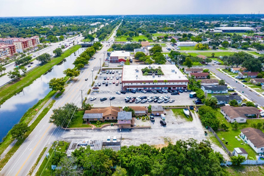 More Photos Of 6191 Orange Dr, Davie Loft Creative Space For Sale