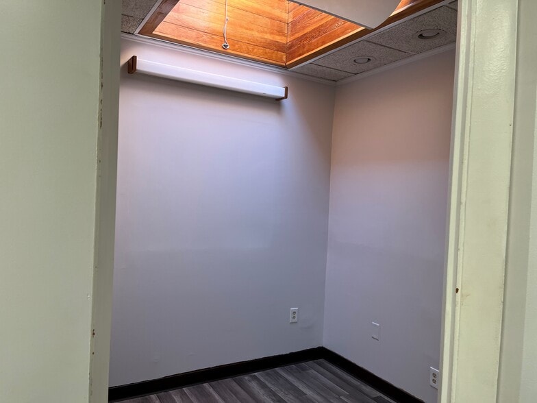 More Photos Of 200 Dexter Ave, Watertown Office For Lease