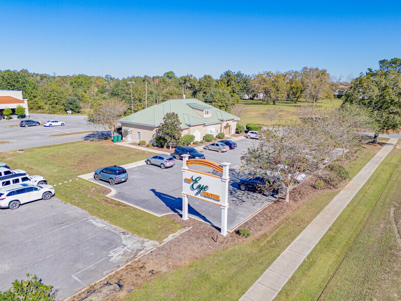 More Photos Of 1400 Main St, Chipley Medical For Sale