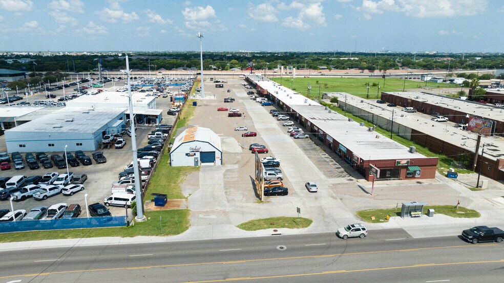 More Photos Of 4701 Ayers St, Corpus Christi Unknown For Lease