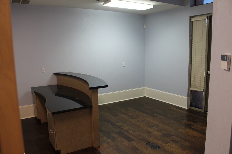 More Photos Of 5208 Village Creek Dr, Plano Office For Lease