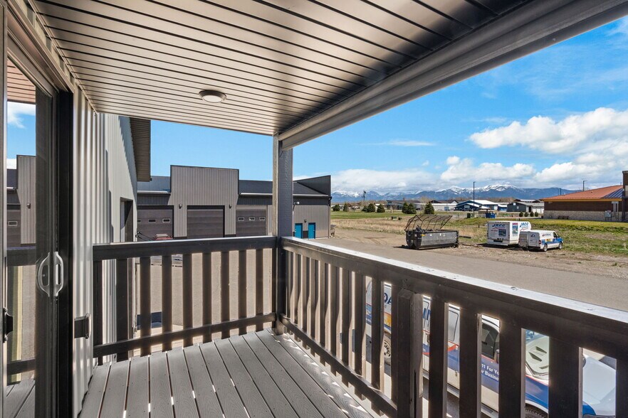 More Photos Of 146 Village Center Ln, Bozeman Flex For Sale