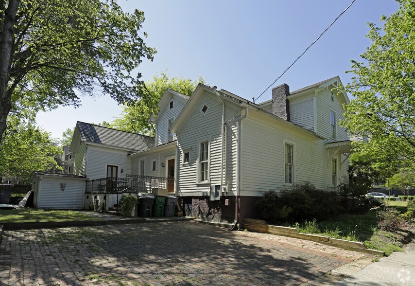 More Photos Of 224 W 10th St, Charlotte Restaurant For Sale