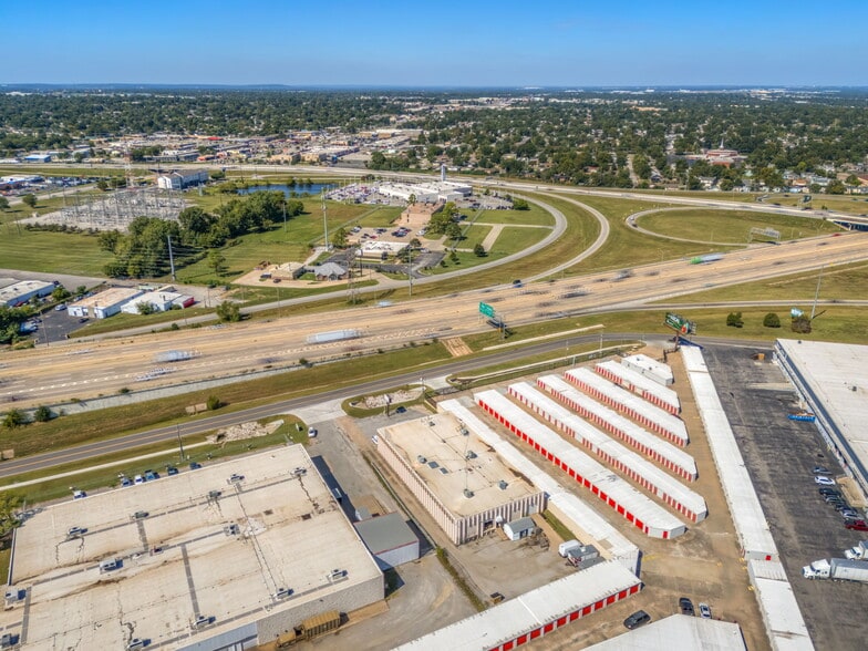 More Photos Of 6580 E Skelly Dr, Tulsa Manufacturing For Sale