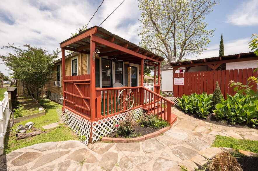 More Photos Of 706 Bradford Ave, Kemah Land For Sale