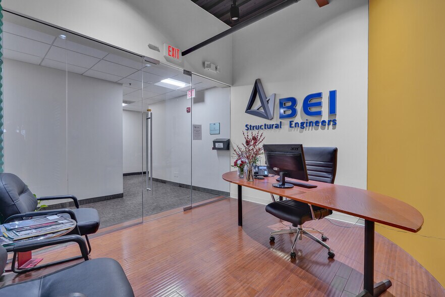 More Photos Of 3930 Pender Dr, Fairfax Medical For Lease