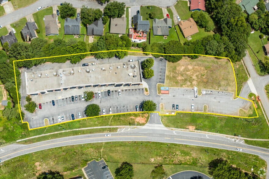 More Photos Of 6550 Mount Zion Blvd, Morrow Storefront Retail Office For Lease