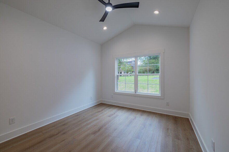 More Photos Of 1519 Carroll Creek Rd, Johnson City Multifamily For Sale