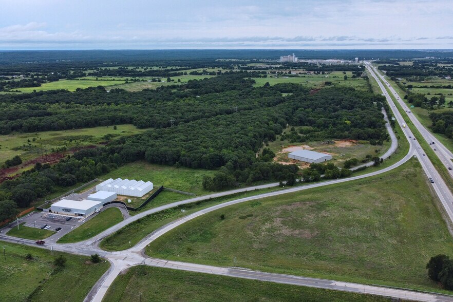 More Photos Of 11315 Hide-A-Way Ln, Thackerville Warehouse For Sale