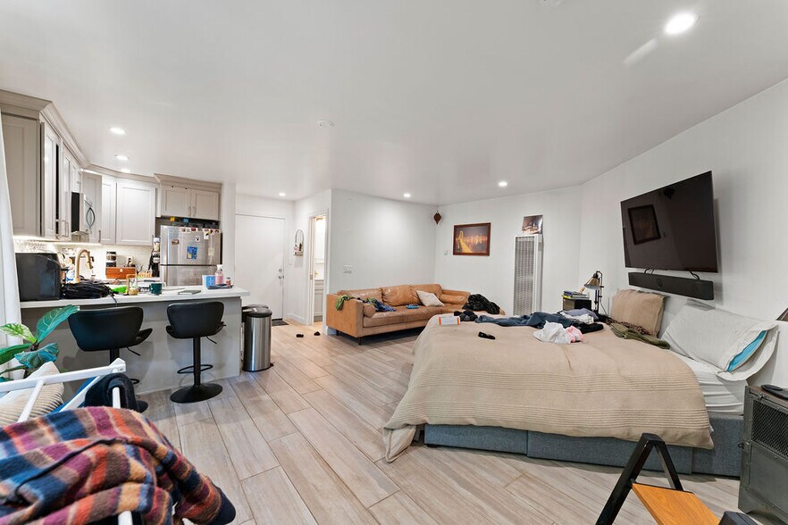 More Photos Of 2427 McKinley Ave, Berkeley Apartments For Sale
