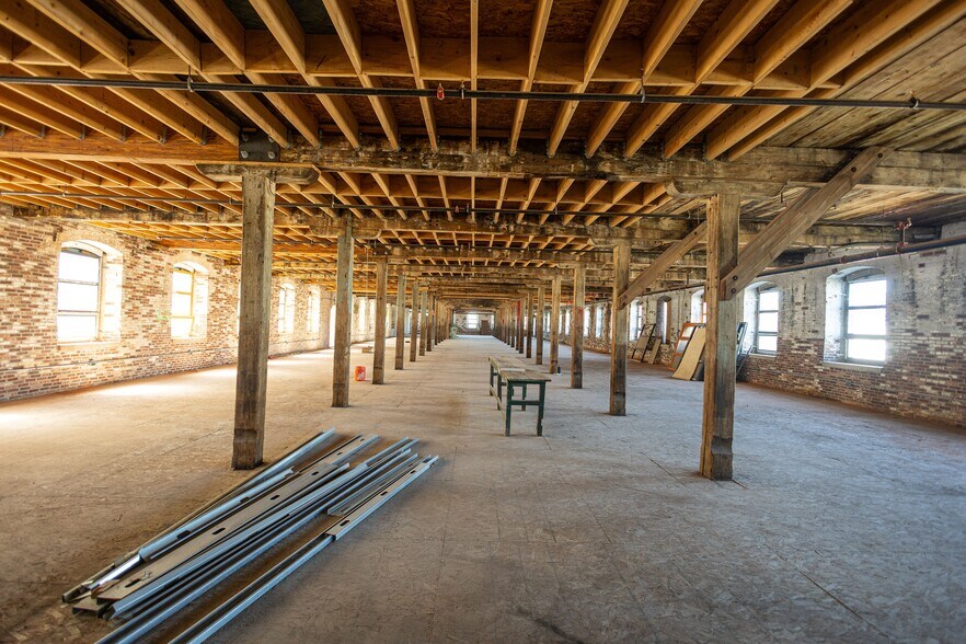 More Photos Of 2155 E Castor Ave, Philadelphia Manufacturing For Lease