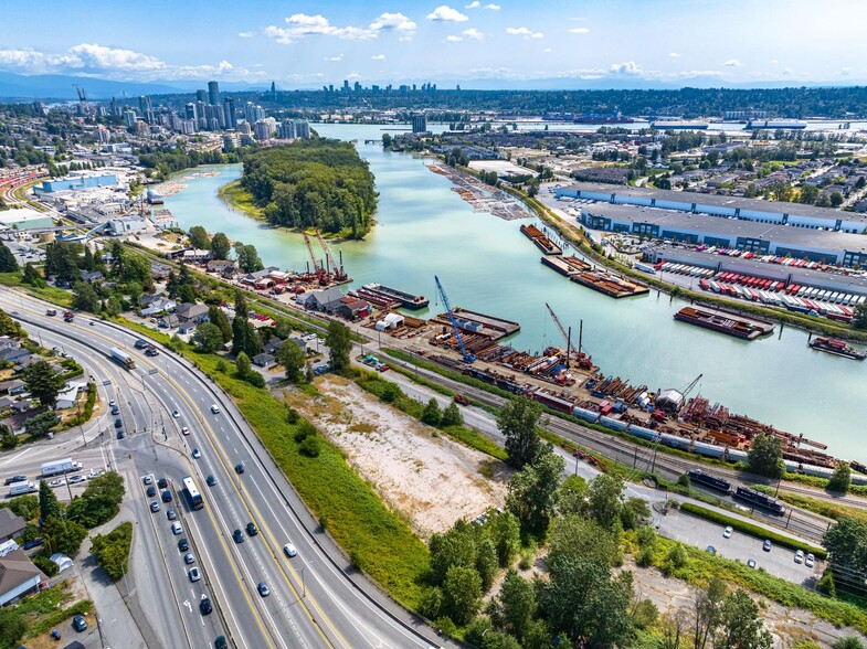 More Photos Of 502 Twentieth St, New Westminster Land For Lease