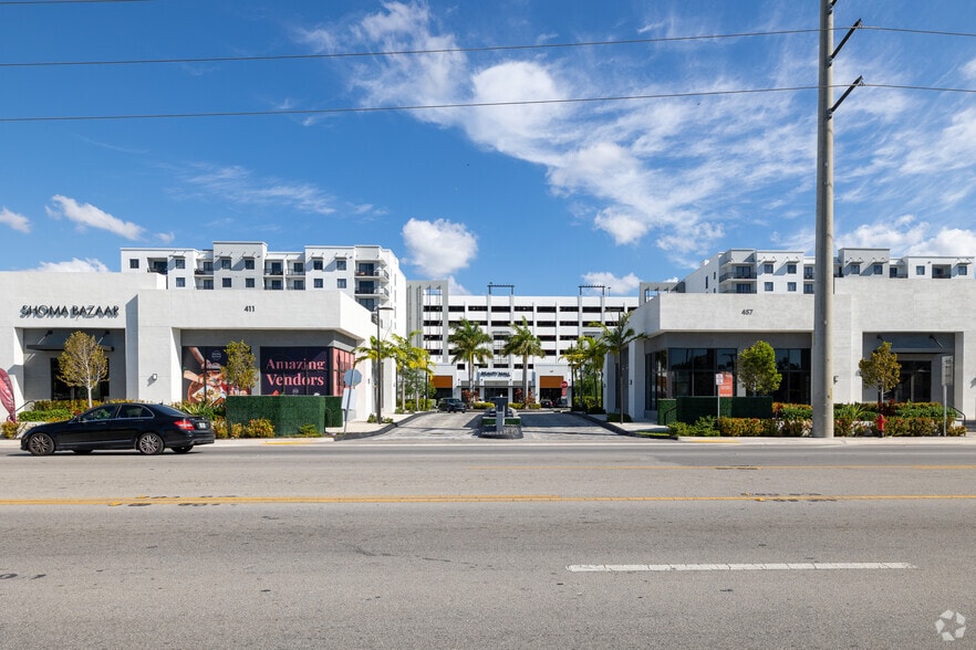 More Photos Of 401 Hialeah Dr, Hialeah Storefront Retail Office For Lease