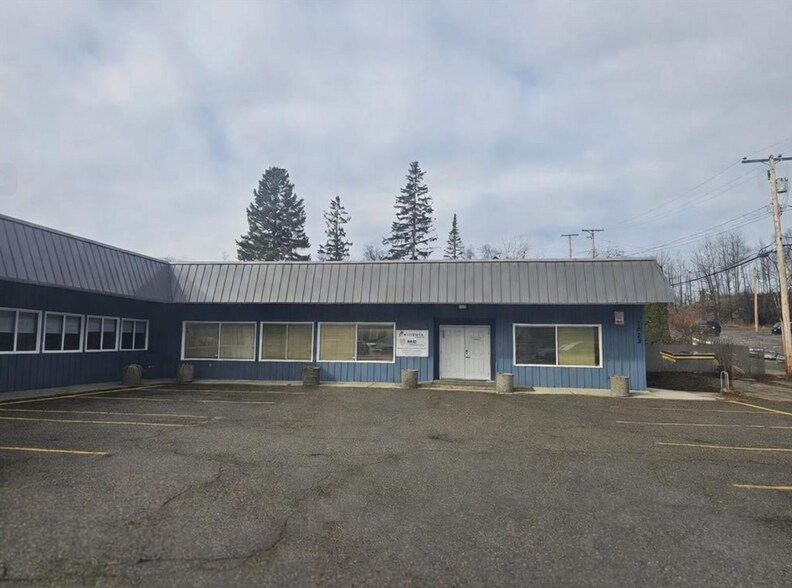 Primary Photo Of 1023 La Salle Av, Prince George Office For Lease