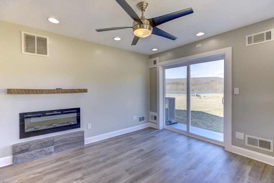 More Photos Of 1565 Seven Fountains Rd, Fort Valley Specialty For Sale