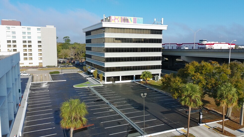 More Photos Of 751 Oak St, Jacksonville Office For Lease
