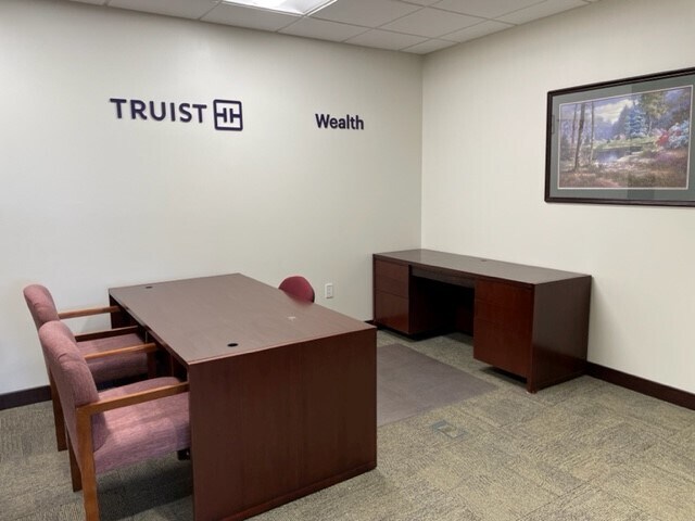 More Photos Of 496 High St, Morgantown General Retail For Sale