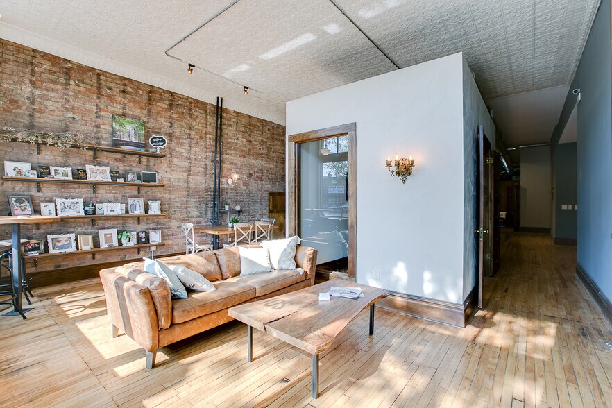 More Photos Of 2220-2226 N Central Ave, Saint Anthony Storefront Retail Office For Lease