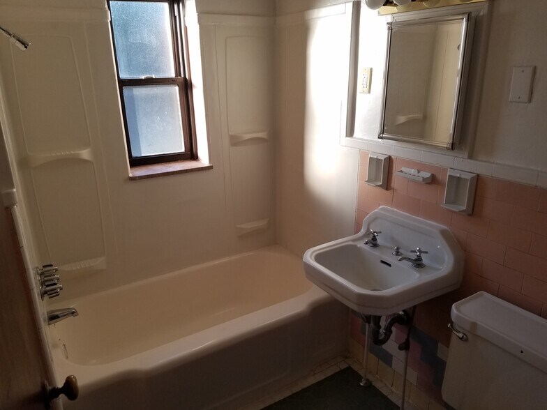 More Photos Of 25 S Starr Ave, Pittsburgh Apartments For Sale