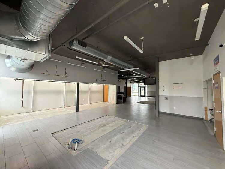 More Photos Of 1420 1st Ave NE, Cedar Rapids Apartments For Lease