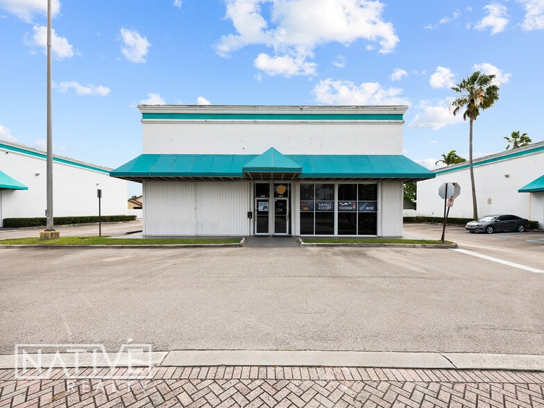 Primary Photo Of , Deerfield Beach General Retail For Sale